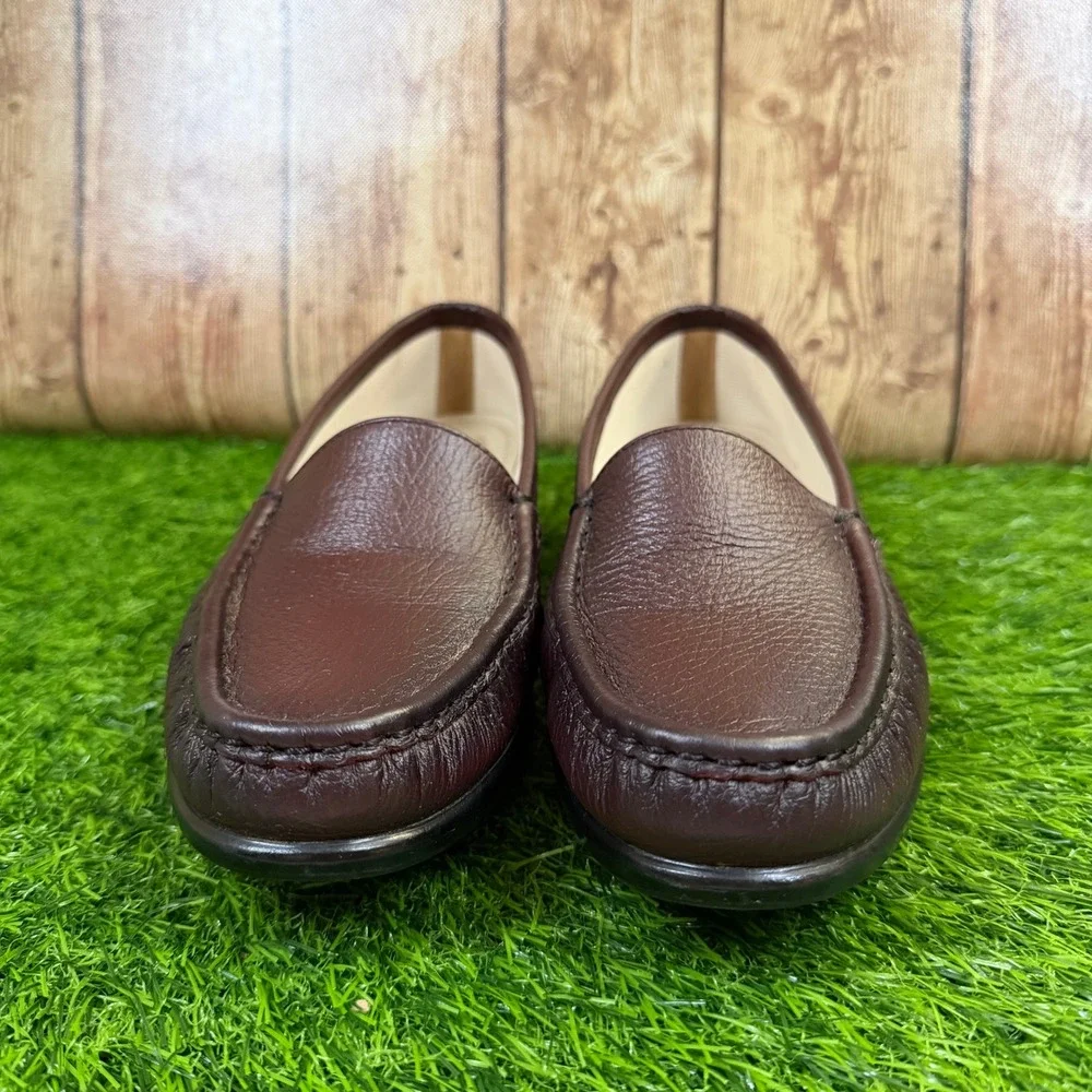 SAS Siesta Loafers Womens Size 9 Medium Burgundy Leather Comfort Slip On